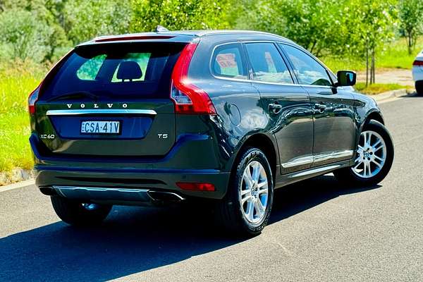 2014 Volvo XC60 T5 Luxury