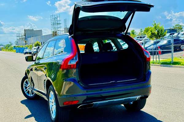 2014 Volvo XC60 T5 Luxury