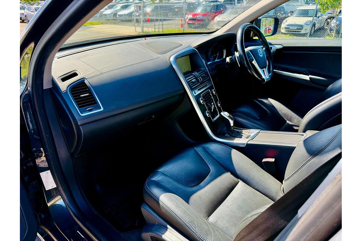 2014 Volvo XC60 T5 Luxury