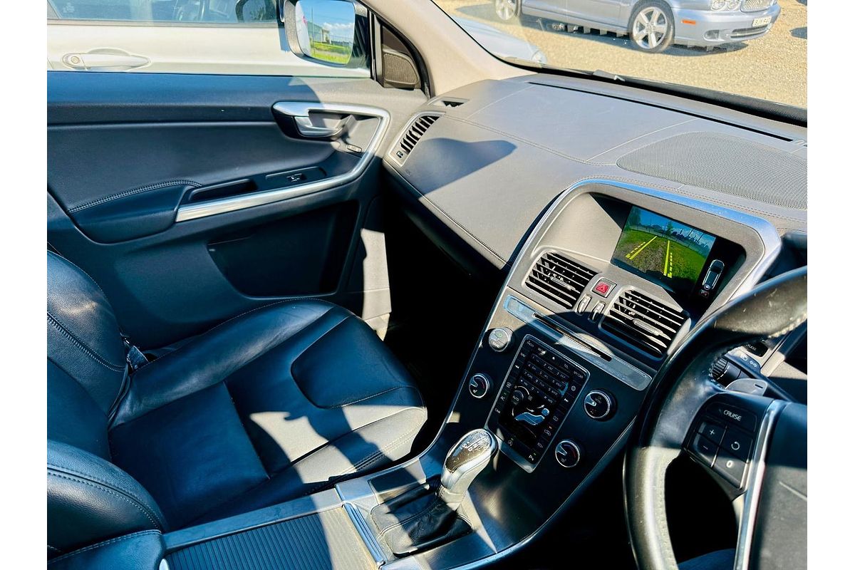 2014 Volvo XC60 T5 Luxury