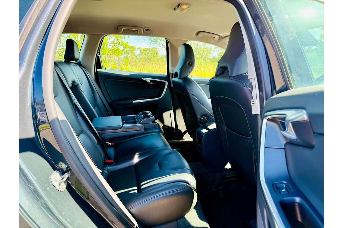2014 Volvo XC60 T5 Luxury