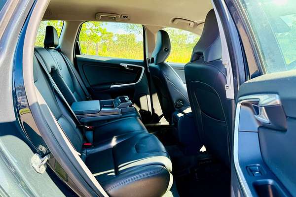 2014 Volvo XC60 T5 Luxury