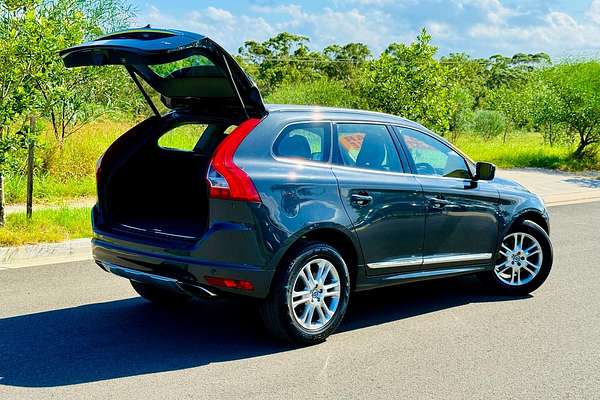 2014 Volvo XC60 T5 Luxury