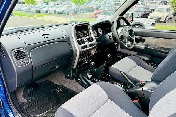 2006 Nissan Navara DX D22 4X4