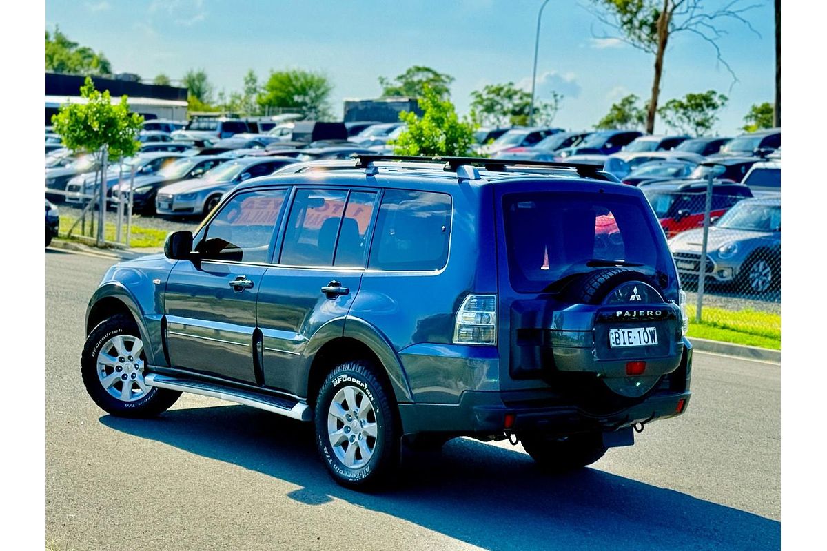 2009 Mitsubishi Pajero GLS NT
