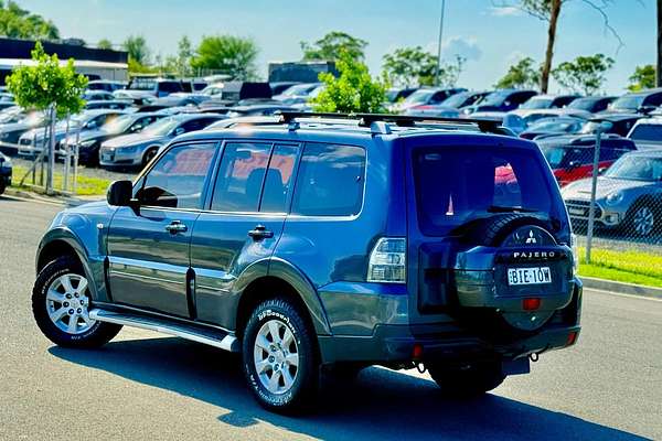 2009 Mitsubishi Pajero GLS NT