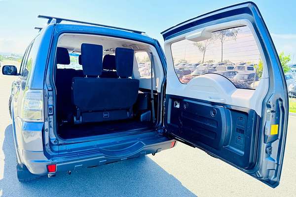 2009 Mitsubishi Pajero GLS NT