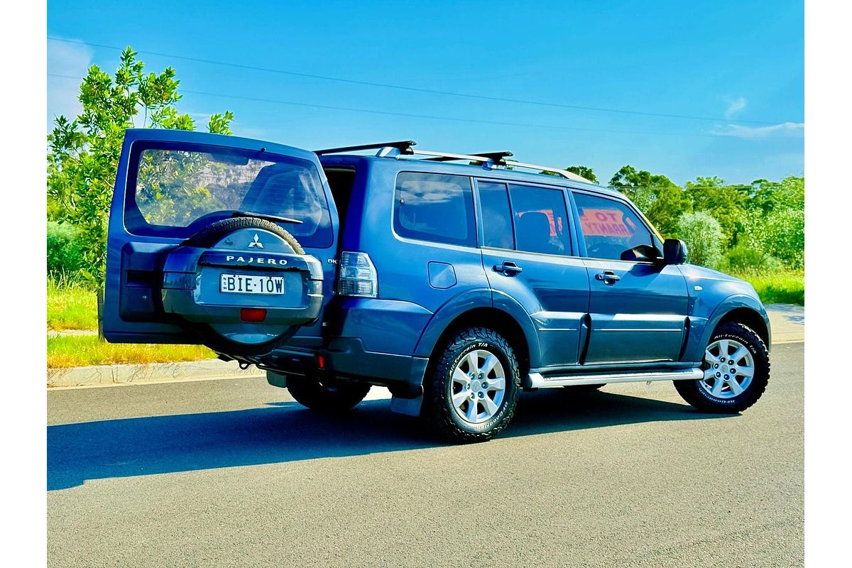 2009 Mitsubishi Pajero GLS NT