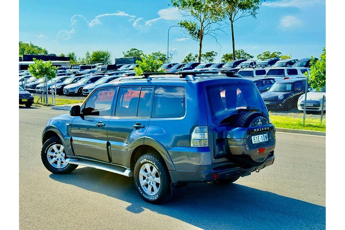 2009 Mitsubishi Pajero GLS NT