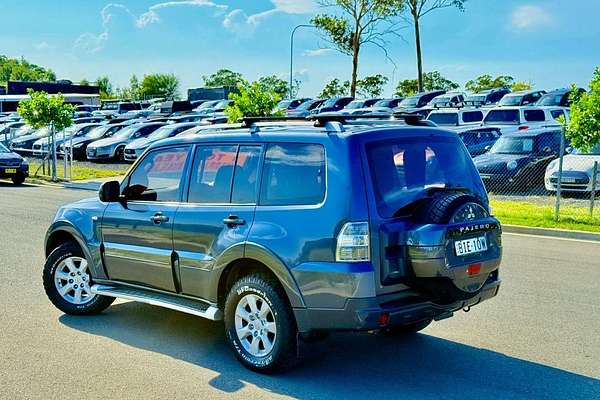 2009 Mitsubishi Pajero GLS NT