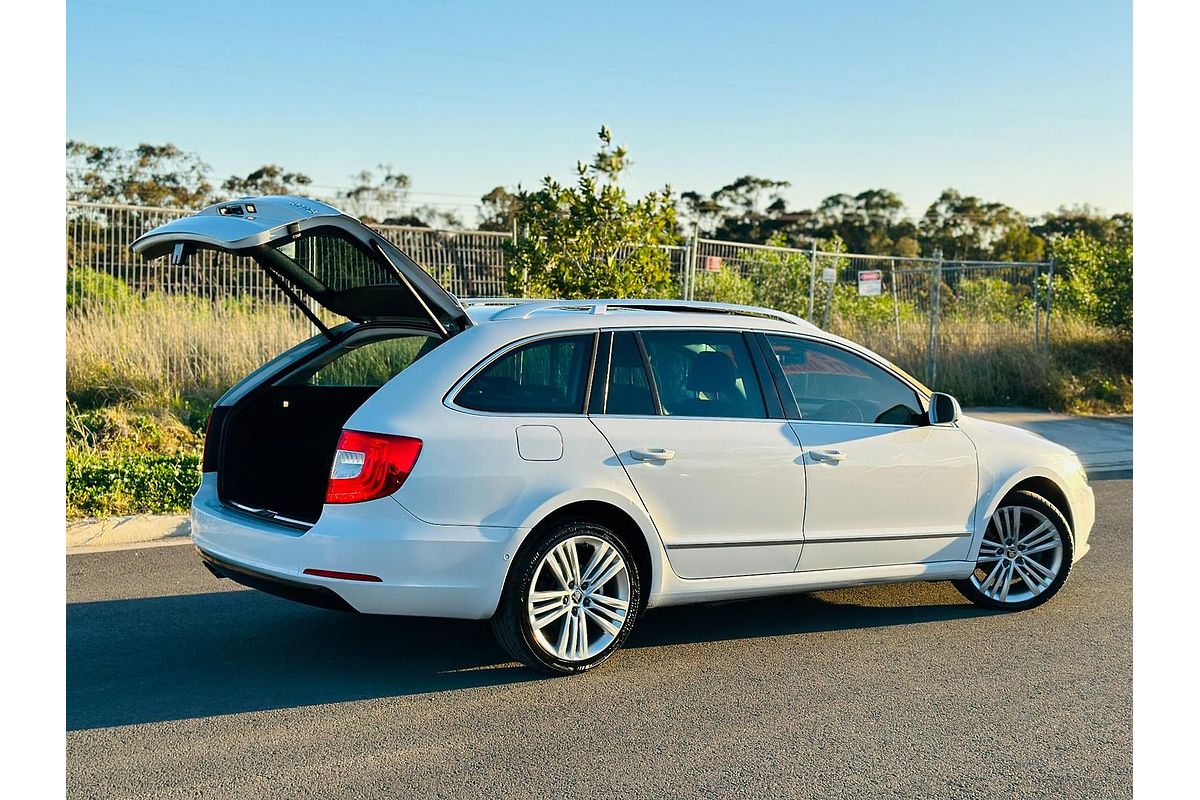 2015 SKODA Superb Elegance 118TSI 3T
