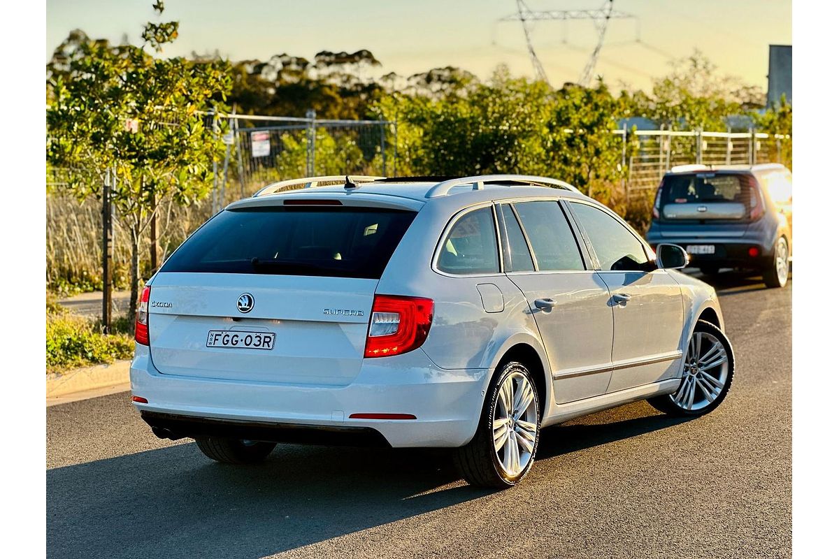2015 SKODA Superb Elegance 118TSI 3T