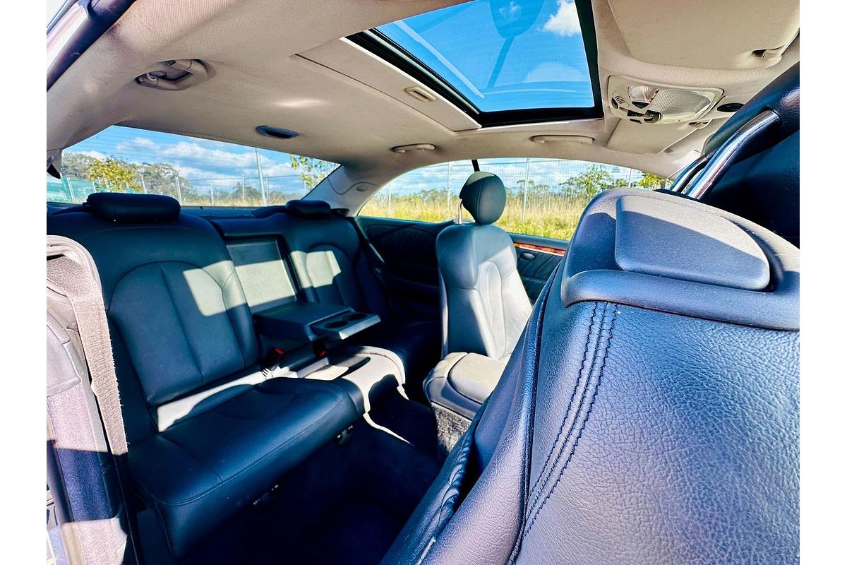 2004 Mercedes-Benz CLK-Class CLK320 Elegance C209