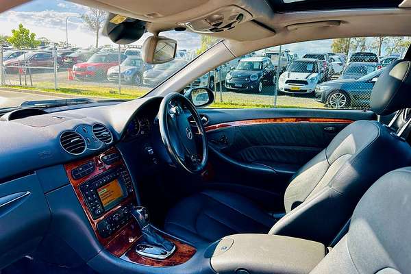 2004 Mercedes-Benz CLK-Class CLK320 Elegance C209