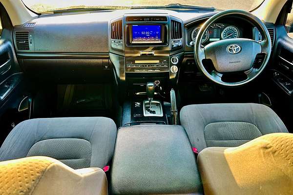 2007 Toyota Landcruiser VX UZJ200R