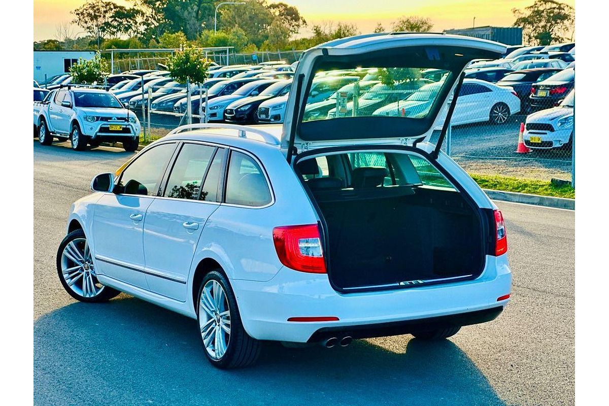 2014 SKODA Superb Elegance 125TDI 3T