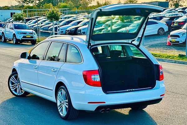 2014 SKODA Superb Elegance 125TDI 3T