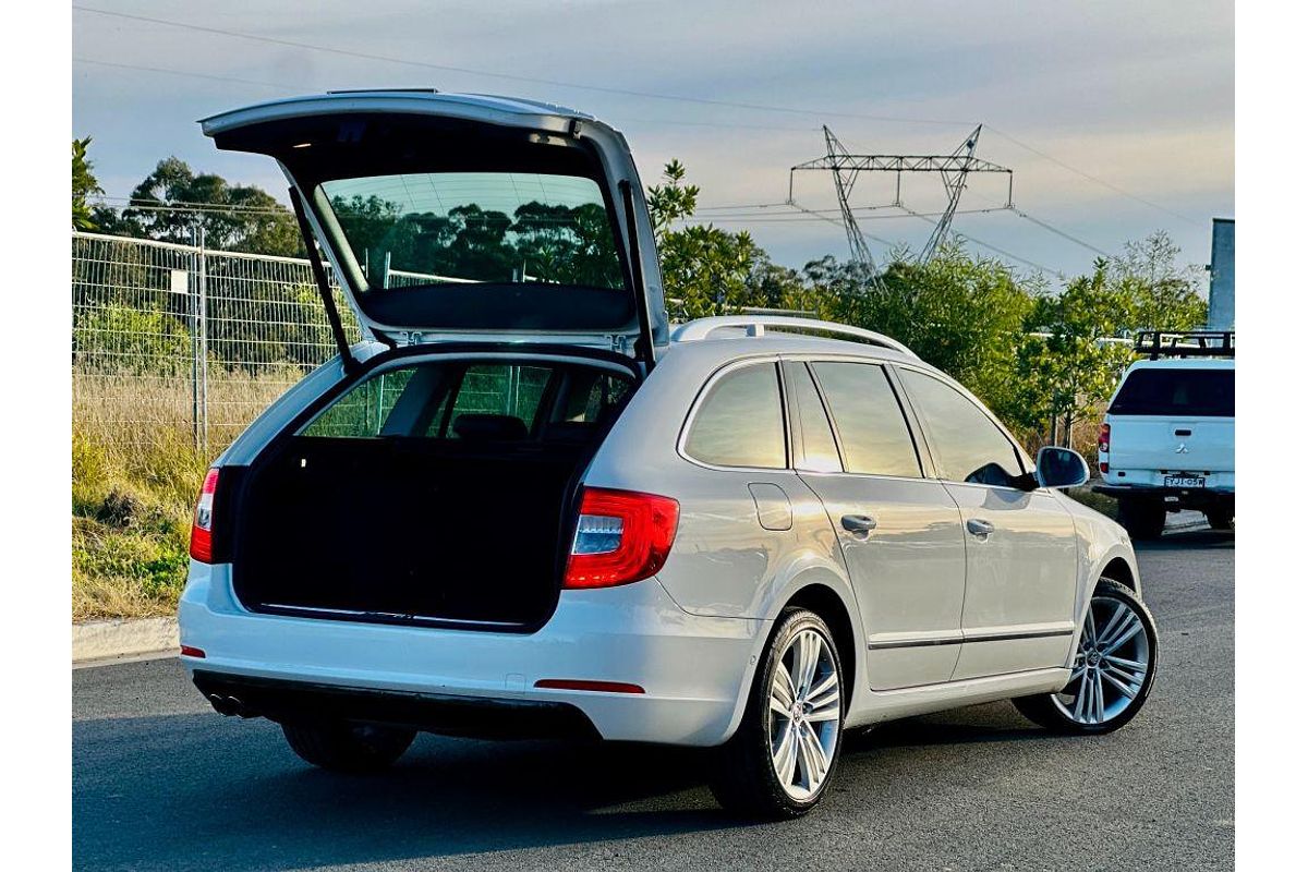 2014 SKODA Superb Elegance 125TDI 3T