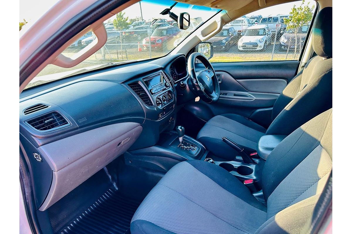 2015 Mitsubishi Triton GLX MQ 4X4