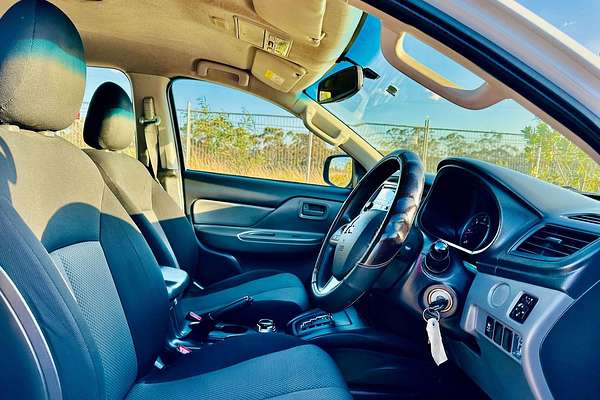 2015 Mitsubishi Triton GLX MQ 4X4