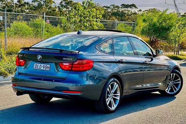 2015 BMW 3 Series 320i M Sport F34