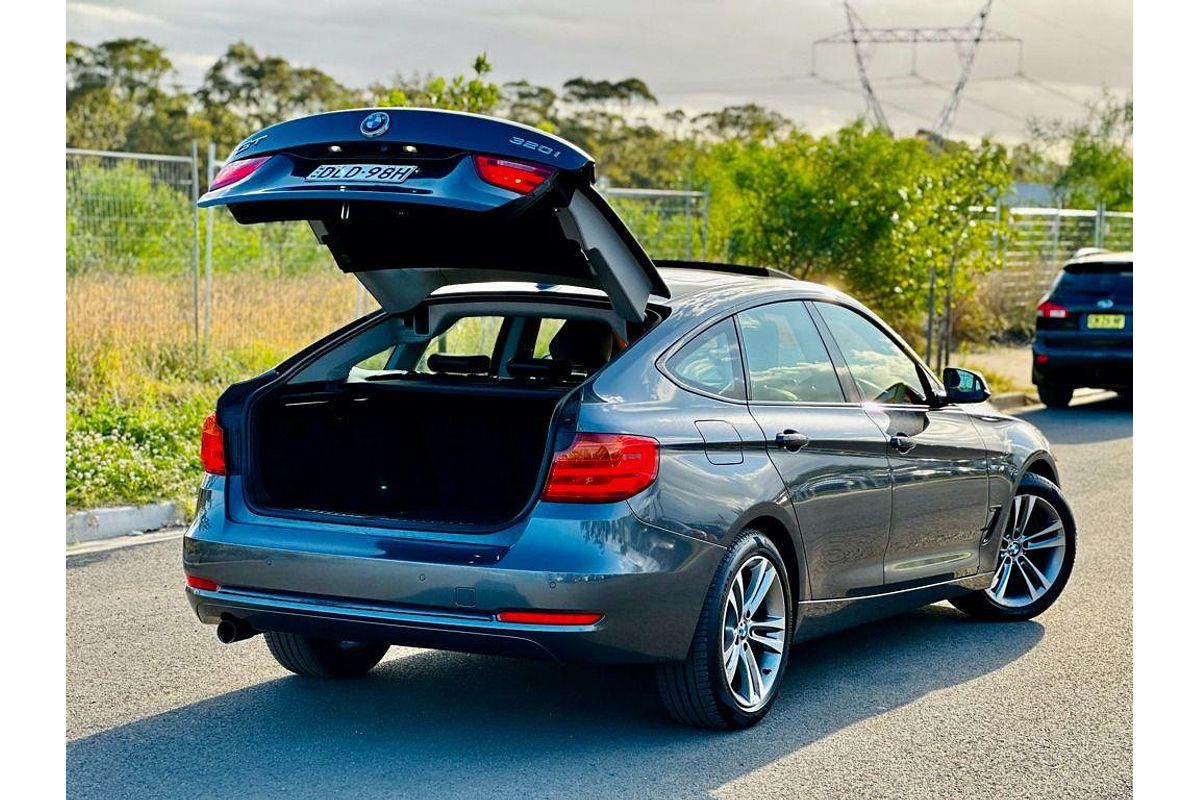 2015 BMW 3 Series 320i M Sport F34