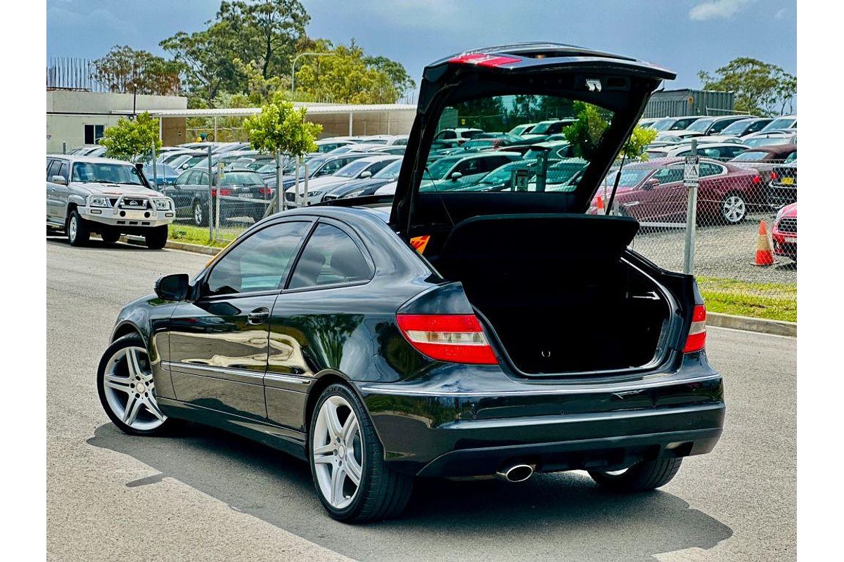 2010 Mercedes-Benz CLC-Class CLC200 Kompressor CL203