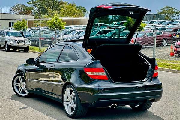 2010 Mercedes-Benz CLC-Class CLC200 Kompressor CL203