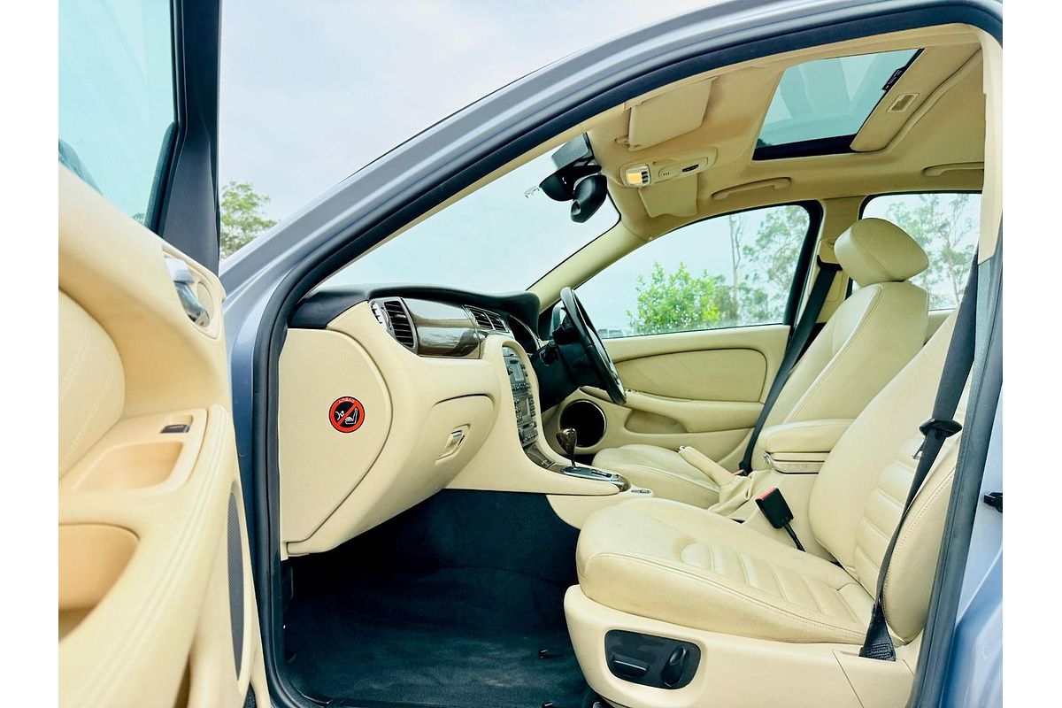 2009 Jaguar X-Type LE X400