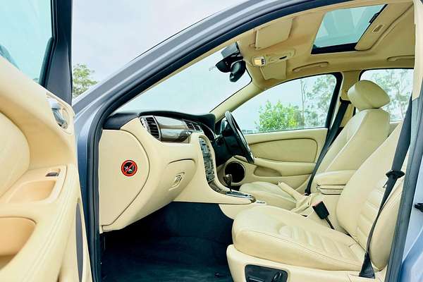 2009 Jaguar X-Type LE X400