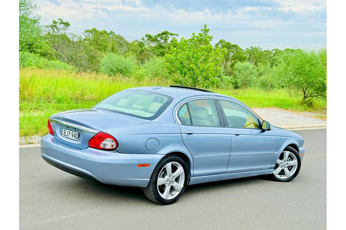 2009 Jaguar X-Type LE X400