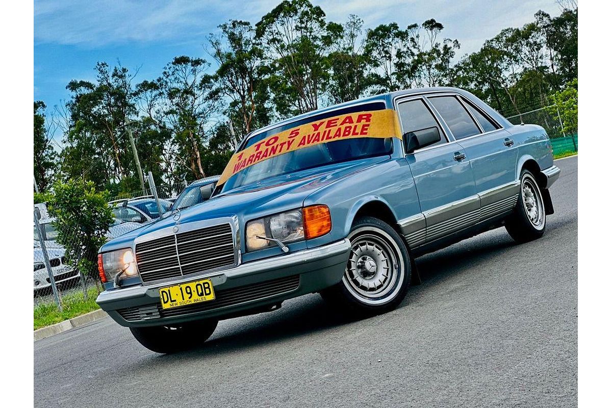1985 Mercedes-Benz 250 W123