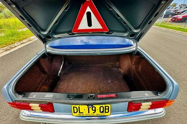 1985 Mercedes-Benz 250 W123
