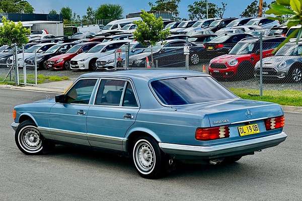 1985 Mercedes-Benz 250 W123