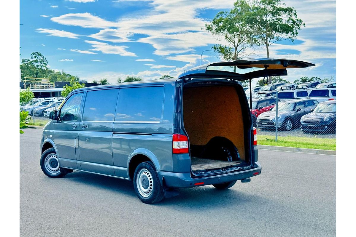 2012 Volkswagen Transporter TDI250 Runner T5 SWB
