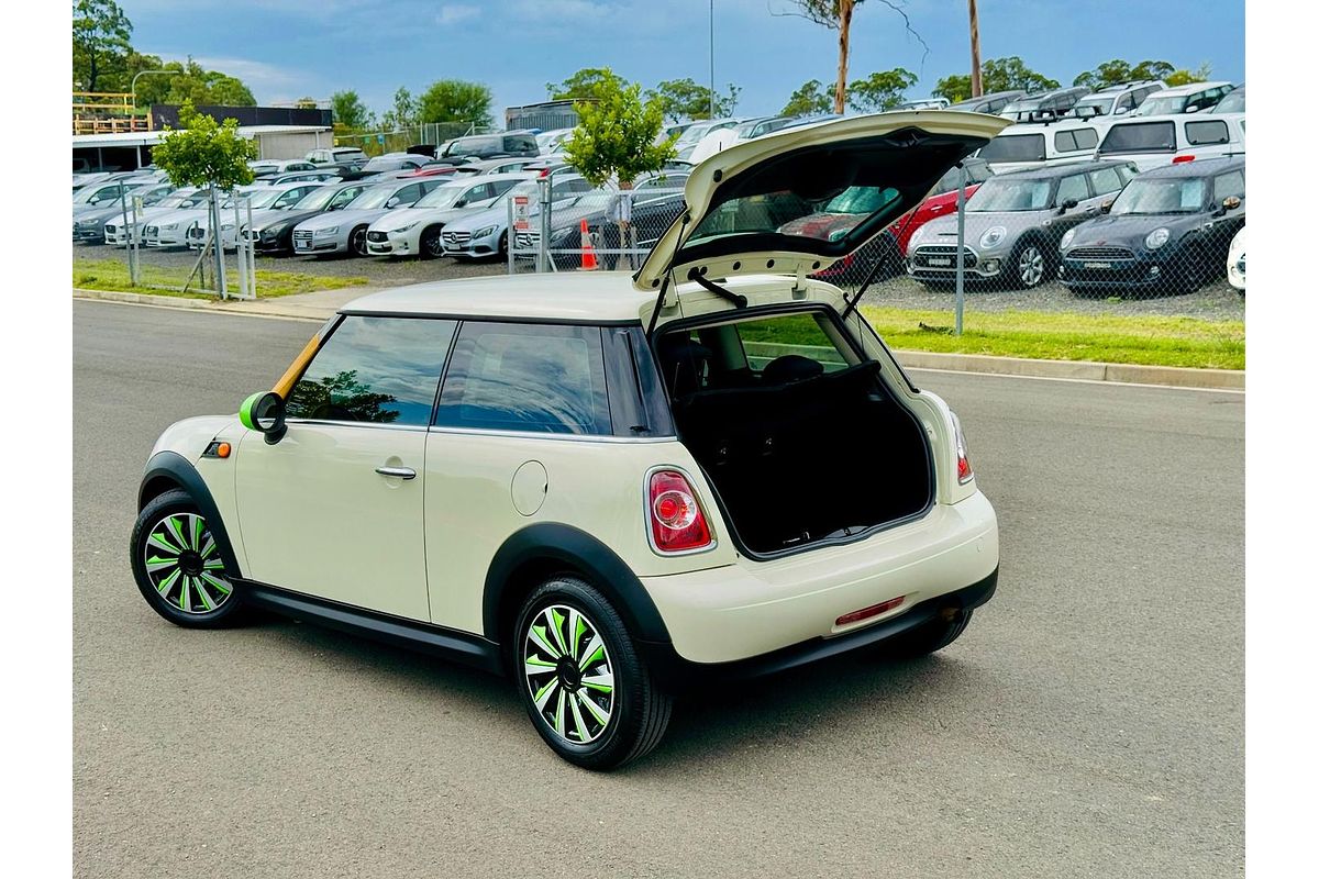 2011 MINI Cabrio Cooper R57 LCI