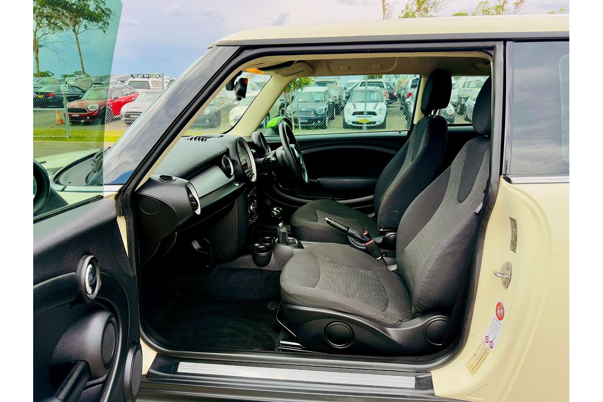 2011 MINI Cabrio Cooper R57 LCI