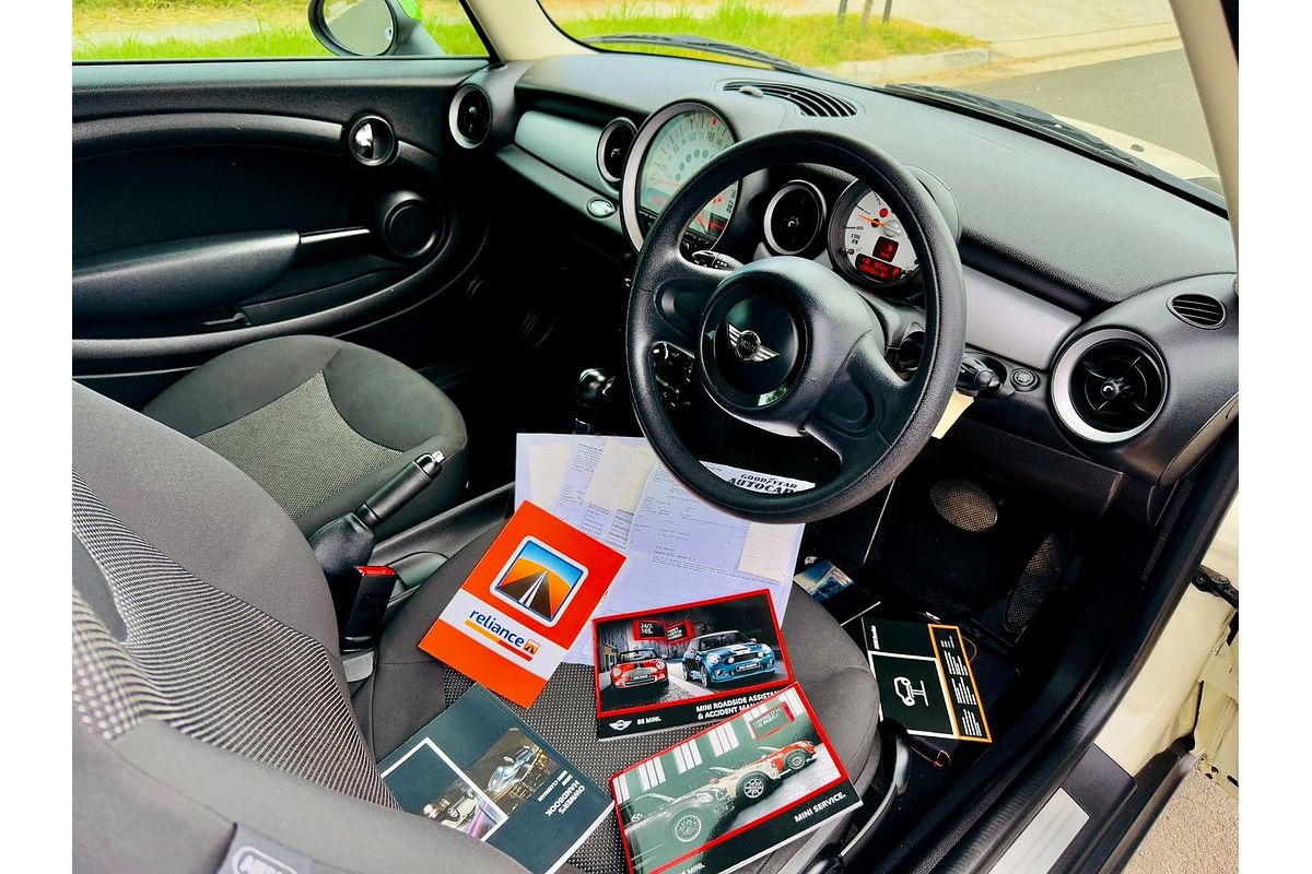 2011 MINI Cabrio Cooper R57 LCI