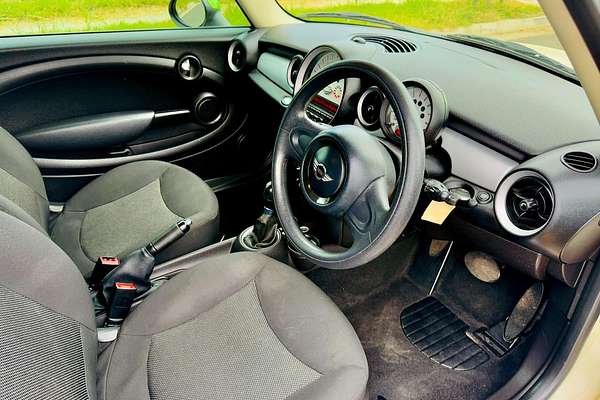 2011 MINI Cabrio Cooper R57 LCI