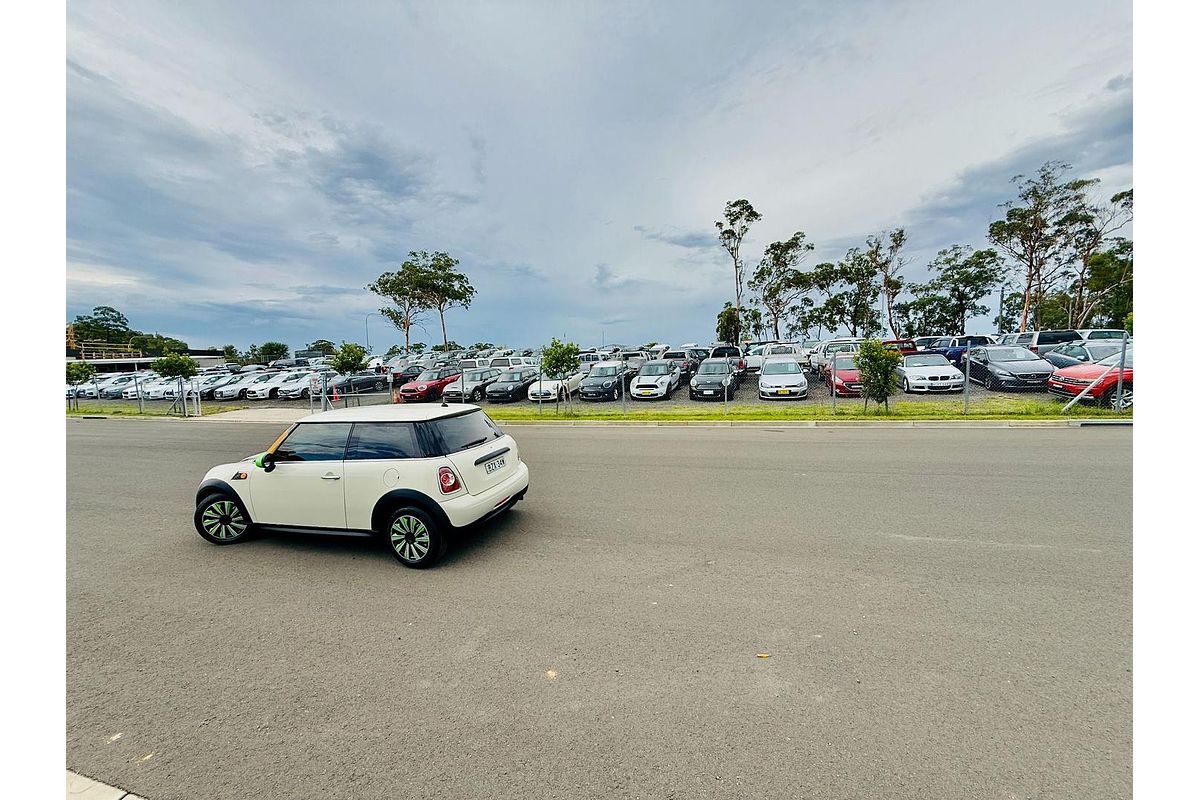 2011 MINI Cabrio Cooper R57 LCI
