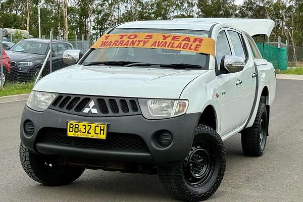 2009 Mitsubishi Triton GLX-R ML 4X4