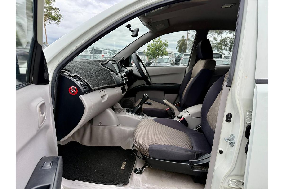 2009 Mitsubishi Triton GLX-R ML 4X4
