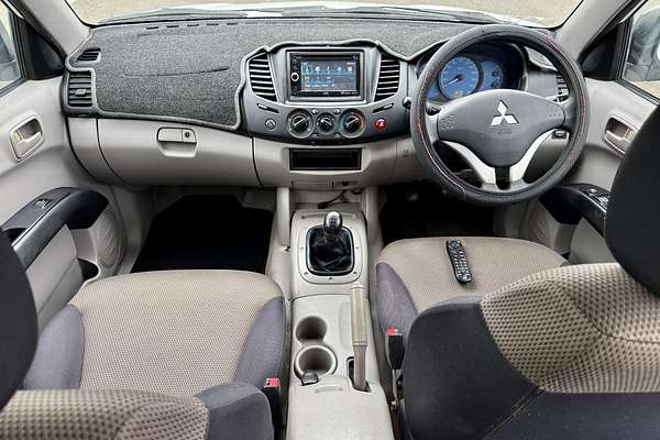 2009 Mitsubishi Triton GLX-R ML 4X4