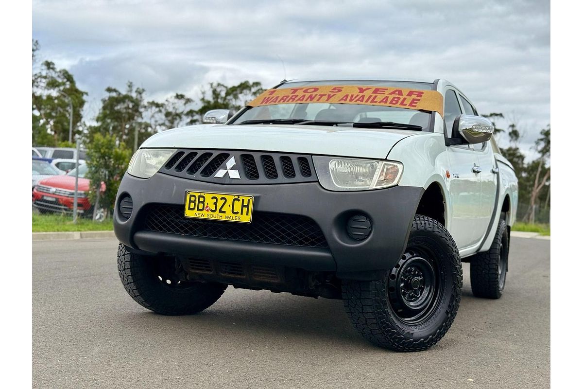 2009 Mitsubishi Triton GLX-R ML 4X4