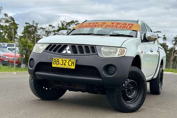 2009 Mitsubishi Triton GLX-R ML 4X4