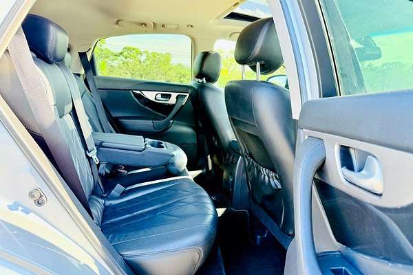 2014 INFINITI QX70 GT S51