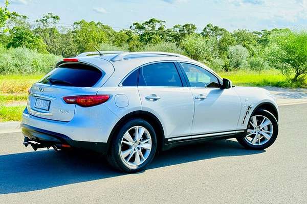 2014 INFINITI QX70 GT S51
