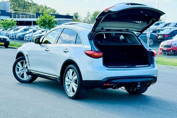 2014 INFINITI QX70 GT S51