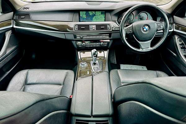 2011 BMW 5 Series 520d F10