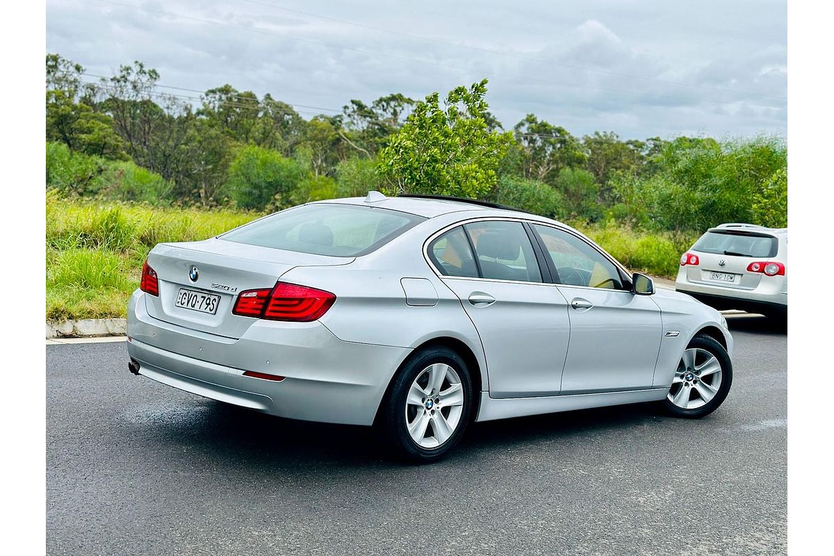 2011 BMW 5 Series 520d F10